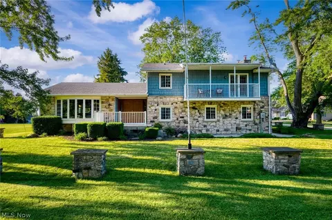 482 N Hillcrest Dr, Lakeside Marblehead, OH 43440