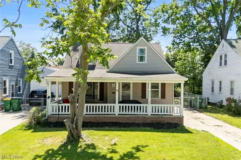 474 E 328th St, Willowick, OH 44095
