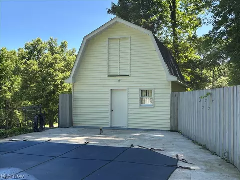Exterior - 514 Michael Ln, Zoar, OH 44697 photo 9 of 9