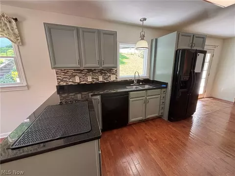 Kitchen - 514 Michael Ln, Zoar, OH 44697 photo 1 of 5