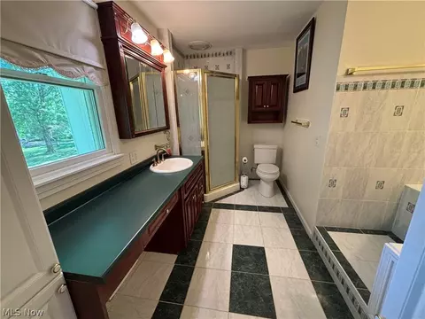 Bath - 514 Michael Ln, Zoar, OH 44697 photo 3 of 6