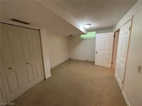 Bedroom - 514 Michael Ln, Zoar, OH 44697 photo 5 of 6