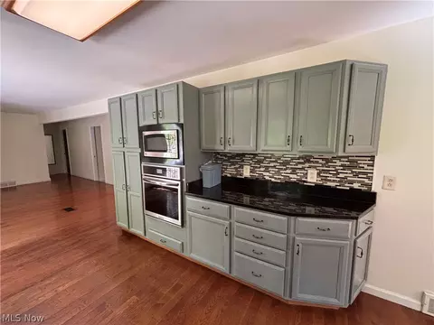 Kitchen - 514 Michael Ln, Zoar, OH 44697 photo 5 of 5