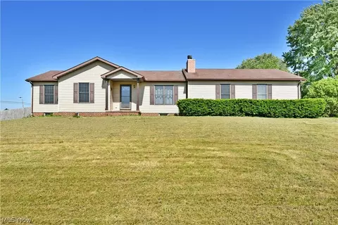 6525 Duck Creek Rd, Berlin Center, OH 44401