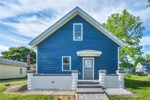 1319 Walnut Rd SE, Massillon, OH 44646