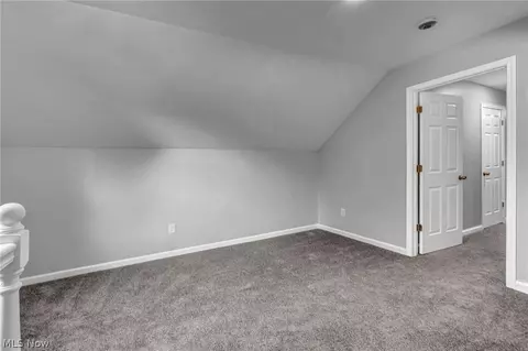 Bedroom - 1319 Walnut Rd SE, Massillon, OH 44646 photo 5 of 6