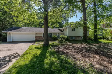 7711 King Memorial Rd, Mentor, OH 44060