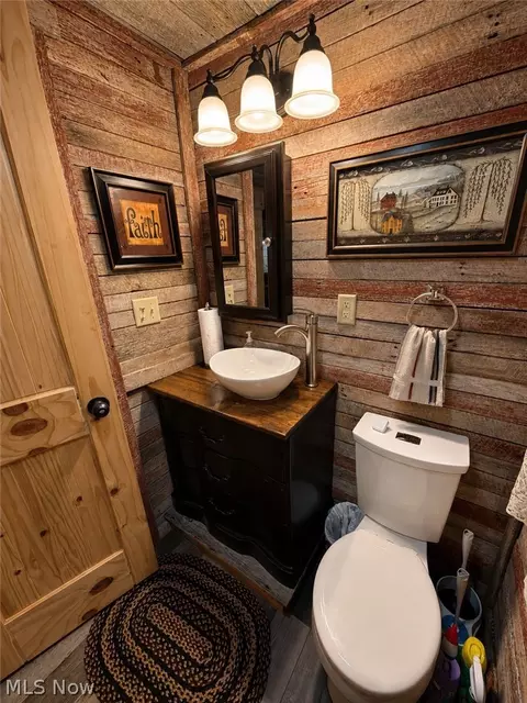 Bath - 39942 Poland Rd, Flushing, OH 43977 photo 6 of 6
