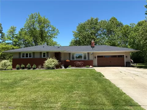 4424 N Lake Rd, West Farmington, OH 44491