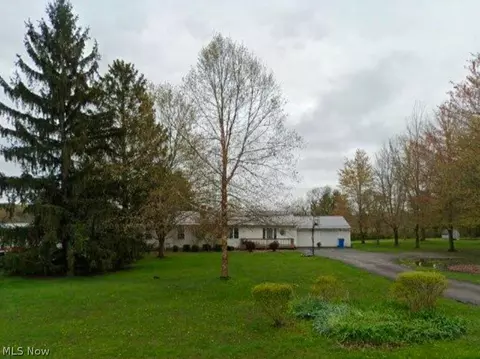11917 Bean Rd, Chardon, OH 44024