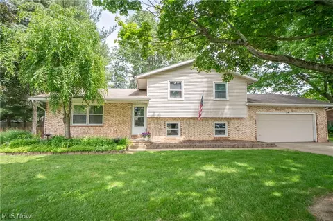 7819 Aramis St NW, Massillon, OH 44646