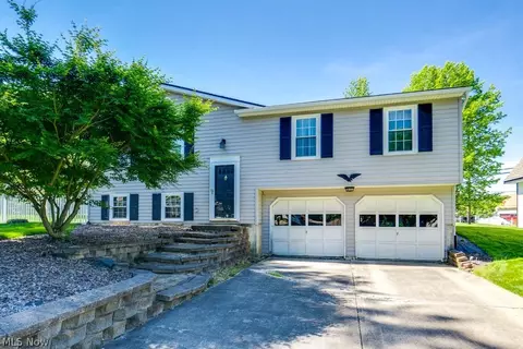 8600 Zion Cir NW, Massillon, OH 44646