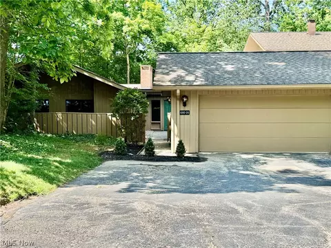 680-26 Fairington Dr, Aurora, OH 44202