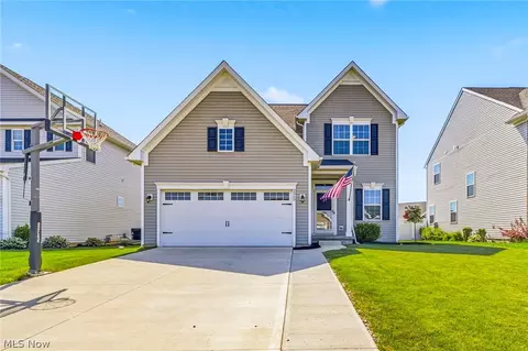2069 Canterbury Dr, Willoughby, OH 44094