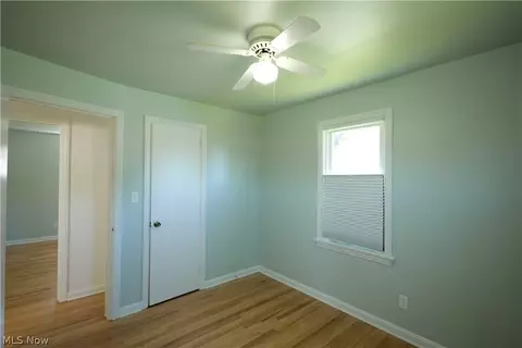 Bedroom - 187 Helena Dr, Struthers, OH 44471 photo 1 of 5