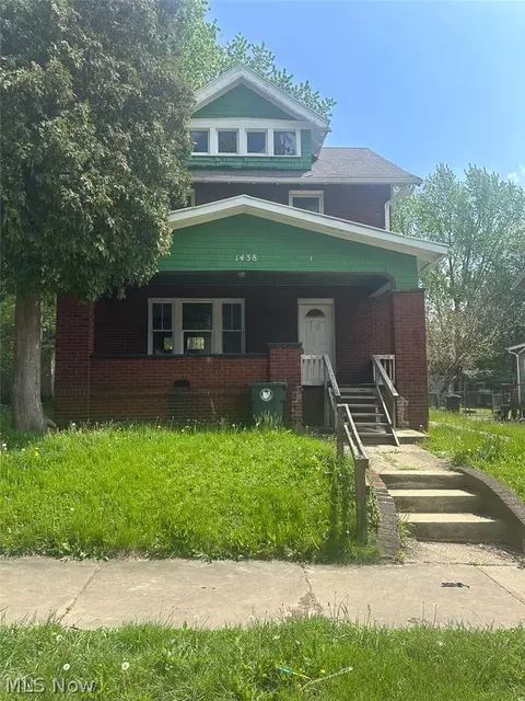 1438 Rowland Ave NE, Canton, OH 44705