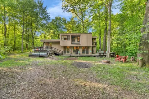 2680 Stubbins Rd, Brecksville, OH 44141