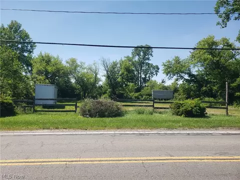 1240 Lowell St, Elyria, OH 44035