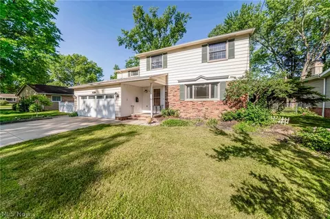 563 Louis Dr, Berea, OH 44017