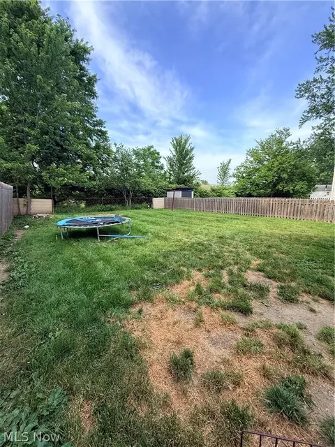 Exterior - 136 Sheriff St, Elyria, OH 44035 photo 2 of 2