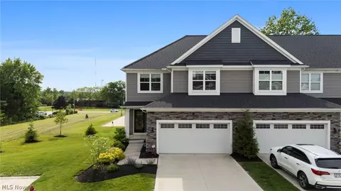 9470 Aquila Ct, Broadview Heights, OH 44147