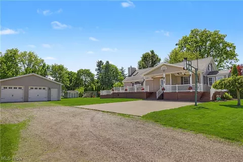 13292 Fairland St NW, Massillon, OH 44647
