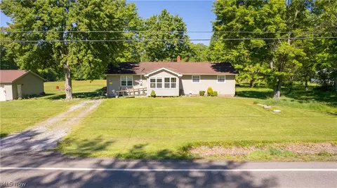887 State Route 534 NW, Newton Falls, OH 44444