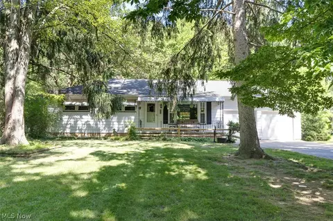 7761 Big Creek Pkwy, Middleburg Heights, OH 44130