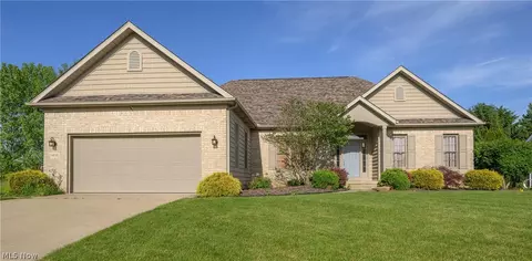 1436 Glenbrook Ave, Louisville, OH 44641