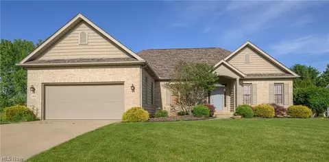 1436 Glenbrook Ave, Louisville, OH 44641