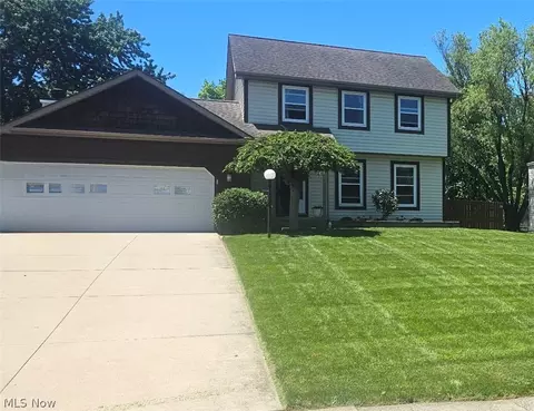 7674 Buchanan Dr, Youngstown, OH 44512