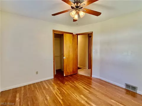 Bedroom - 4309 State Rd, Ashtabula, OH 44004 photo 2 of 4