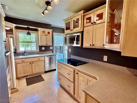 Kitchen - 4309 State Rd, Ashtabula, OH 44004 photo 1 of 3
