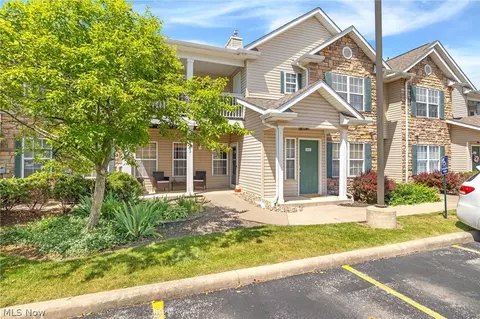 14943 Lenox Dr #523, Strongsville, OH 44136