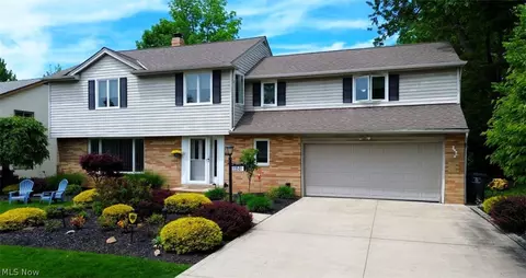 23531 Wendover Dr, Beachwood, OH 44122