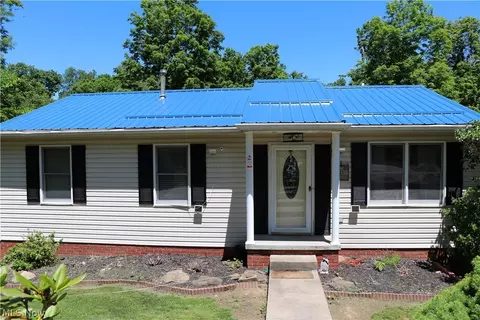 50538 Cindy Dr, Saint Clairsville, OH 43950
