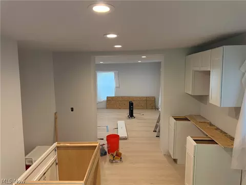 2069 E 29th St, Lorain, OH 44055 photo 3