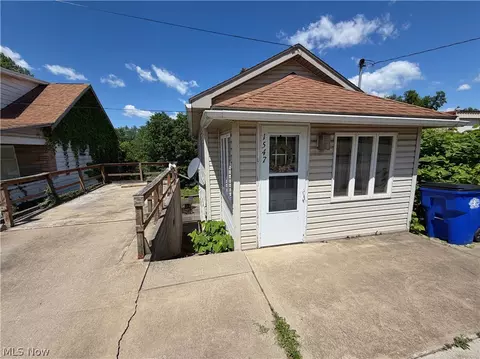 1547 Lisbon St, East Liverpool, OH 43920
