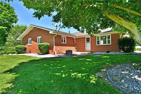 4988 State Route 46, Cortland, OH 44410