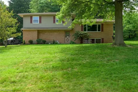 8560 Glennridge Ave NW, Clinton, OH 44216