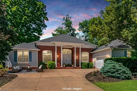 7290 Hunters Trl, Concord Twp, OH 44077