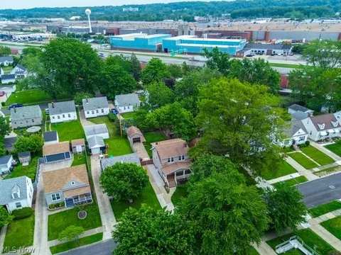 View/Area - 925 E 224th St, Euclid, OH 44123 photo 2 of 3