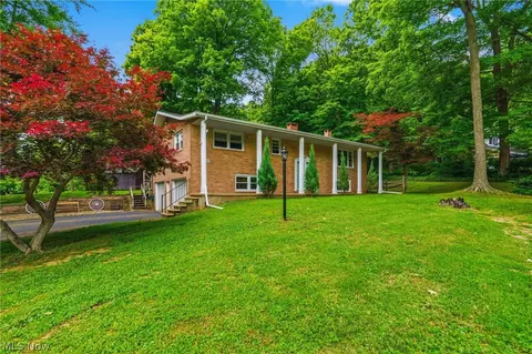 16415 Meadowville St SE, Minerva, OH 44657