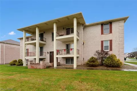 7357 Eisenhower Dr #6, Boardman, OH 44512