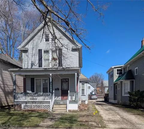 1705 W 5th St, Ashtabula, OH 44004