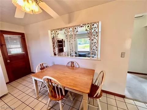 Dining - 501 Edison St, Struthers, OH 44471 photo 1 of 1