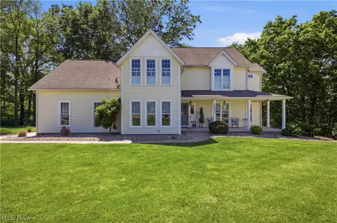 2692 Pitcher Plant Ct, Uniontown, OH 44685