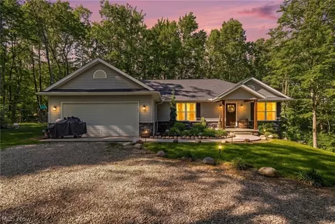 3255 Loper Rd NE, Newark, OH 43055