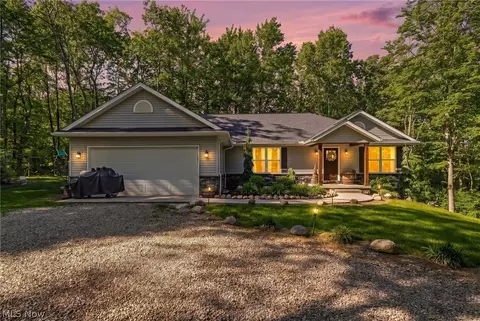 3255 Loper Rd NE, Newark, OH 43055