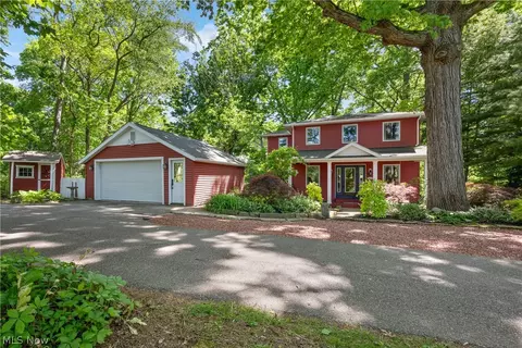 5942 Noreast Dr, Clinton, OH 44216